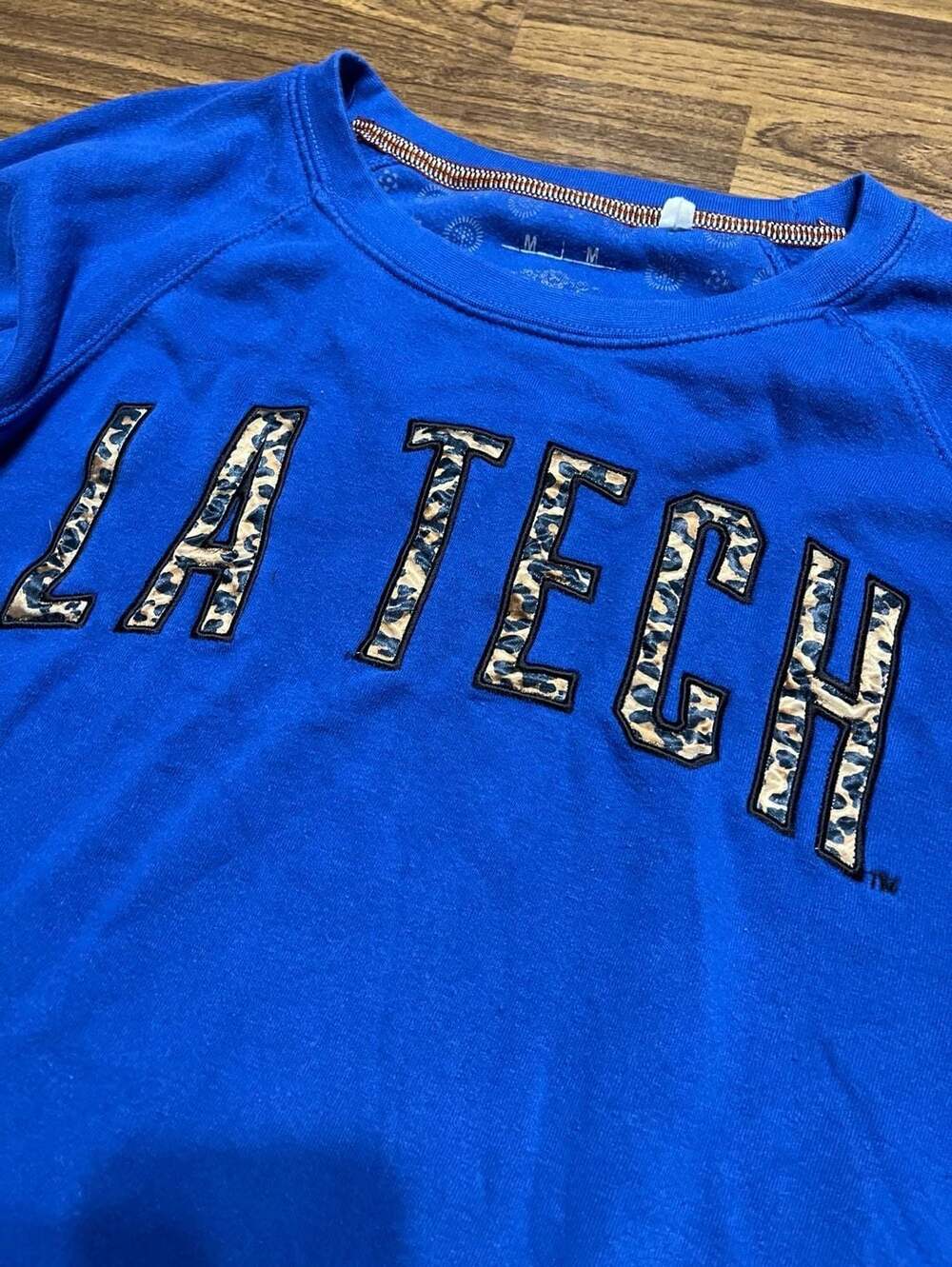 Three Square Louisiana Tech Bulldogs Women's Royal Blue Leopard Patch Crewneck S
